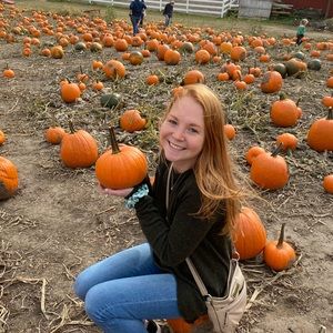 Meet your Posher, Samantha